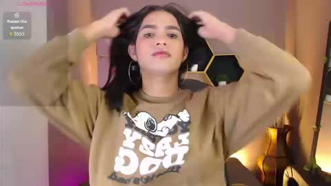 Snapshot of greys_ath chatting on 09-10-25, 04:34 greys online show from 09-10-25, 04:34