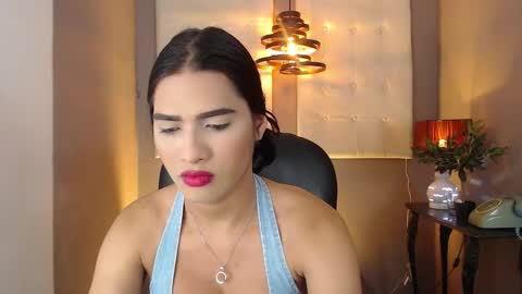 Snapshot of greys_ath chatting on 10-04-25, 04:21 greys online show from 10-04-25, 04:21