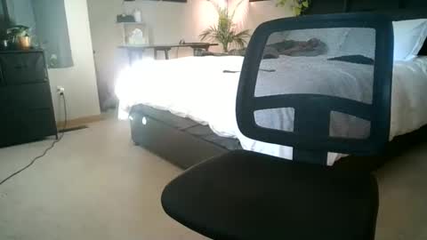 Snapshot of grhansen chatting on 12-04-24, 09:35 grhansen online show from 12-04-24, 09:35