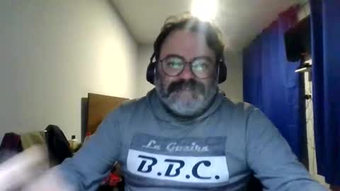 Snapshot of griegozorbatos chatting on 06-04-26, 02:06 griegozorbatos online show from 06-04-26, 02:06