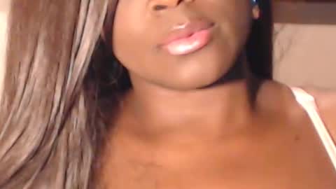 Snapshot of griseldax chatting on 11-12-25, 05:30 griseldax online show from 11-12-25, 05:30