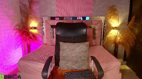 Snapshot of griselle_rousse chatting on 07-17-26, 06:46 online show from 07-17-26, 06:46