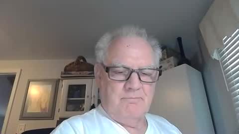 Snapshot of gspotlover1 chatting on 11-24-25, 05:12 Horny Daddy online show from 11-24-25, 05:12