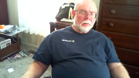 Gary online show from 04-15-26, 01:40