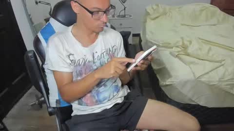 guachin_new online show from 12-26-24, 04:32