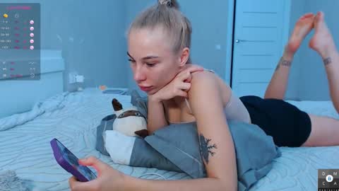 Eva online show from 10-28-25, 07:01