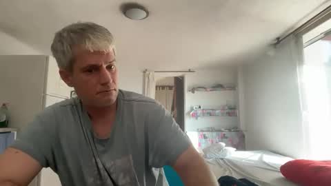 guardiannif_ online show from 02-17-26, 04:35