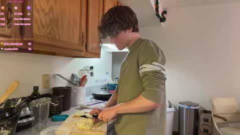 gucciboi4 online show from 02-01-26, 05:00