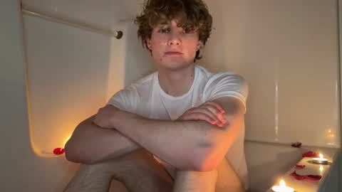 gucciboi4 online show from 02-07-26, 10:02