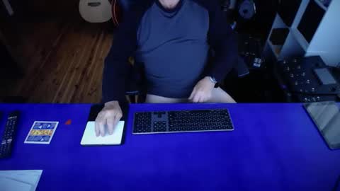 Snapshot of guesswhatigot2 chatting on 03-07-25, 07:08 guesswhatigot2 online show from 03-07-25, 07:08