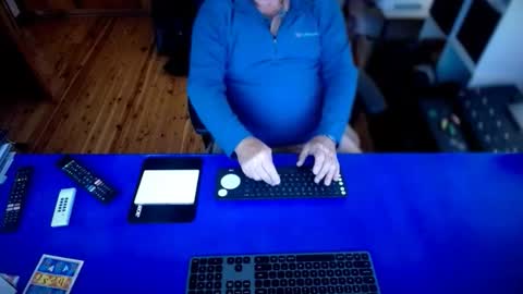 Snapshot of guesswhatigot2 chatting on 10-29-25, 06:48 guesswhatigot2 online show from 10-29-25, 06:48