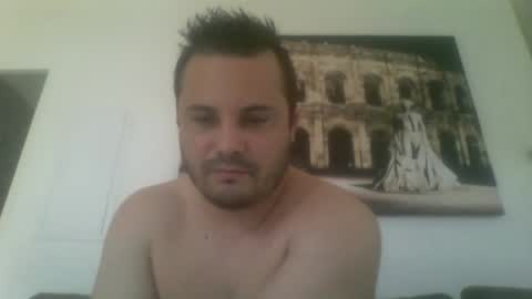Snapshot of guigui12520 chatting on 05-12-26, 02:47 guigui12520 online show from 05-12-26, 02:47