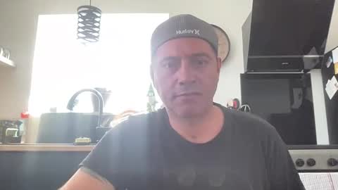 guil0 online show from 09-25-25, 04:54