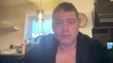 guil0 online show from 10-25-25, 10:34