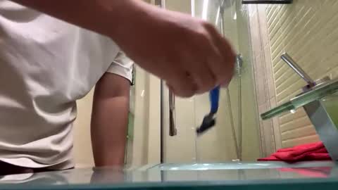 guillemdefrutem21 online show from 05-10-26, 06:24