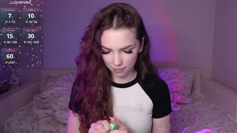 Snapshot of guilty_pleasureee chatting on 12-28-24, 08:36 Marta online show from 12-28-24, 08:36