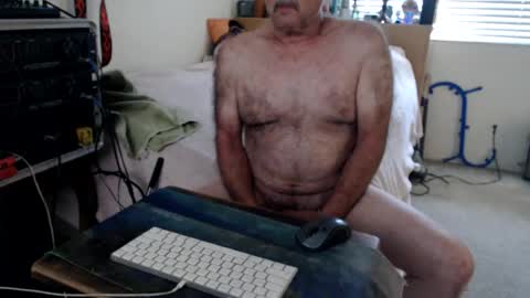 Snapshot of guitarsexgod2 chatting on 06-24-26, 06:29 guitarsexgod2 online show from 06-24-26, 06:29