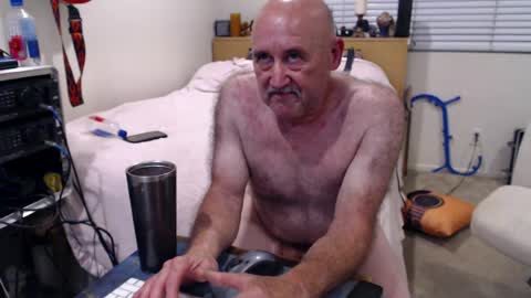 Snapshot of guitarsexgod2 chatting on 07-05-26, 04:19 guitarsexgod2 online show from 07-05-26, 04:19