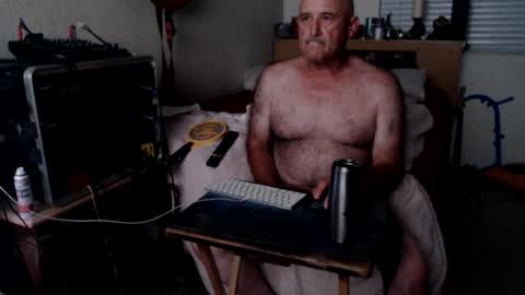 Snapshot of guitarsexgod2 chatting on 07-22-26, 10:51 guitarsexgod2 online show from 07-22-26, 10:51
