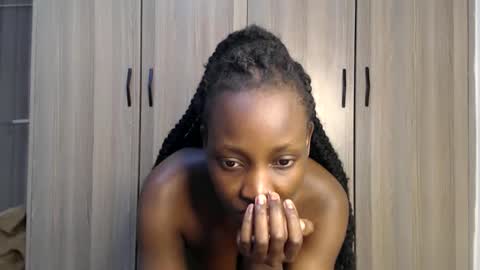 Miss Incredible online show from 09-12-25, 12:55