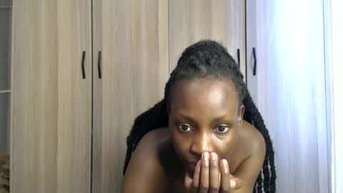 Miss Incredible online show from 09-17-25, 11:12