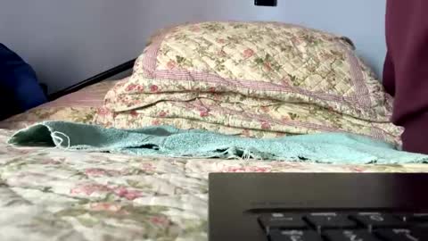 Snapshot of gunish69 chatting on 12-05-24, 12:33 gunish69 online show from 12-05-24, 12:33
