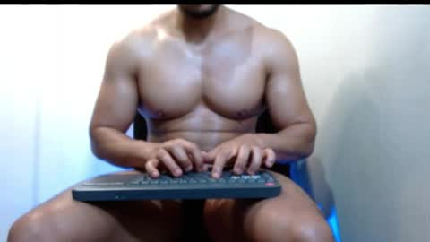 Snapshot of gurushake chatting on 05-13-26, 04:59 holl latino online show from 05-13-26, 04:59