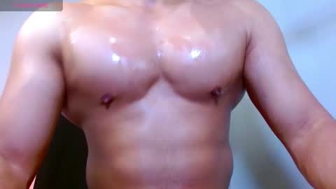 Snapshot of gurushake chatting on 07-18-26, 08:01 holl latino online show from 07-18-26, 08:01
