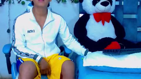 Snapshot of gurxxxt chatting on 03-19-26, 11:14 Hakim online show from 03-19-26, 11:14