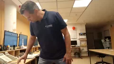 guschidick online show from 11-22-25, 03:44