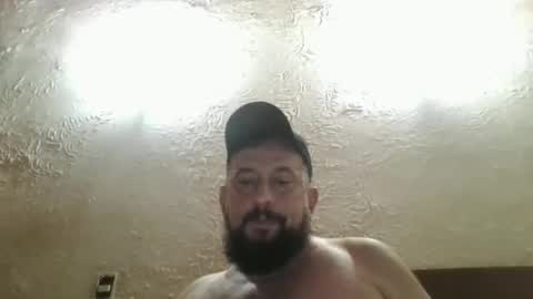 gustavo1350 online show from 11-16-25, 02:28