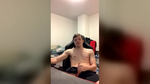 BiTwinkBoy online show from 05-19-26, 11:38