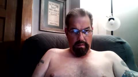 Snapshot of guy4fun8 chatting on 09-21-25, 05:36 guy4fun8 online show from 09-21-25, 05:36