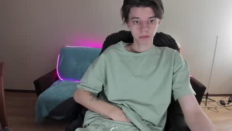 Snapshot of guy_liam1 chatting on 01-06-25, 04:58 guy_liam1 online show from 01-06-25, 04:58