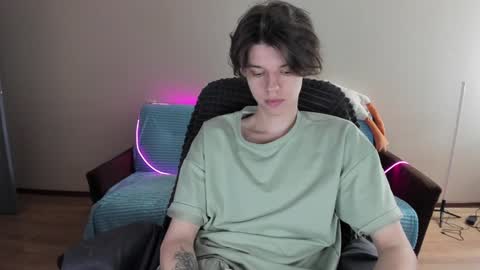 Snapshot of guy_liam1 chatting on 01-11-25, 07:06 guy_liam1 online show from 01-11-25, 07:06