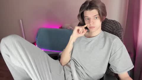 Snapshot of guy_liam1 chatting on 02-26-25, 02:14 guy_liam1 online show from 02-26-25, 02:14