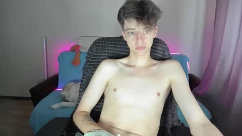 Snapshot of guy_liam1 chatting on 09-20-25, 06:58 guy_liam1 online show from 09-20-25, 06:58