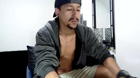 Snapshot of guykarim chatting on 12-05-24, 04:01 karim online show from 12-05-24, 04:01