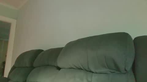 guynaked105 online show from 09-29-25, 11:48