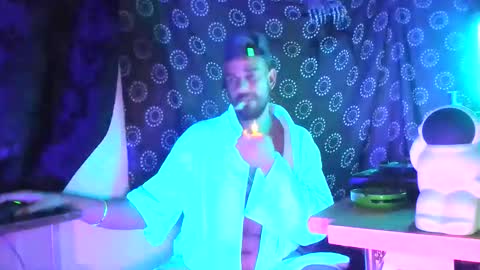 Snapshot of guyst_049 chatting on 02-28-26, 11:28 GuyST049 online show from 02-28-26, 11:28