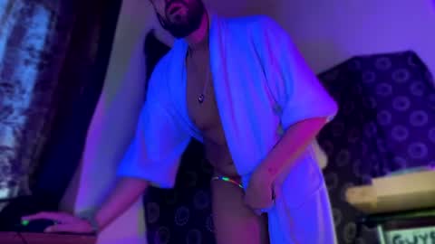 GuyST049 online show from 04-29-26, 07:12