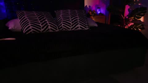 Snapshot of gwenhilton chatting on 01-03-25, 09:15 gwenhilton online show from 01-03-25, 09:15