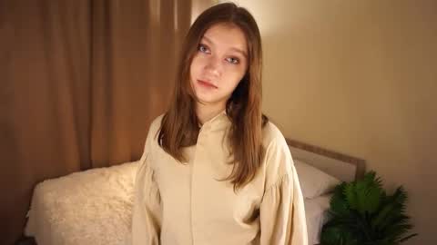 Molly online show from 01-11-26, 04:17