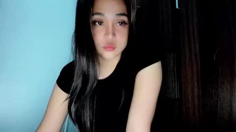 Snapshot of gwynmylove chatting on 11-21-25, 11:31 Gwyn online show from 11-21-25, 11:31