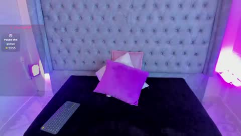 Gyal Smith online show from 06-14-26, 03:41