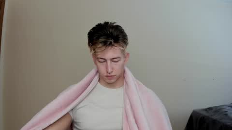 Snapshot of gym_alpha chatting on 12-20-24, 12:05 Oliver online show from 12-20-24, 12:05