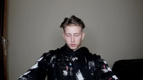 Snapshot of gym_alpha chatting on 01-08-25, 09:01 Oliver online show from 01-08-25, 09:01