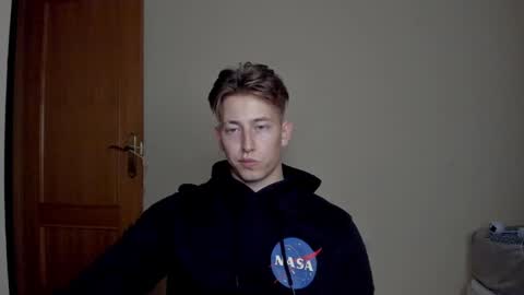 Snapshot of gym_alpha chatting on 02-04-25, 08:49 Oliver online show from 02-04-25, 08:49