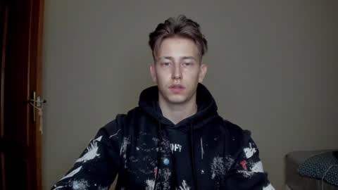 Snapshot of gym_alpha chatting on 02-07-25, 11:13 Oliver online show from 02-07-25, 11:13