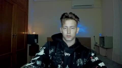 Snapshot of gym_alpha chatting on 03-09-25, 11:03 Oliver online show from 03-09-25, 11:03